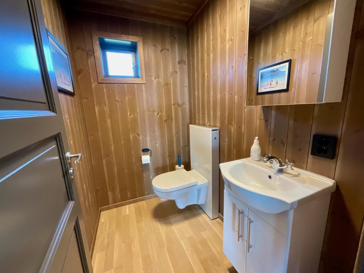 Superior Cabin Ballstad Lofoten エクステリア 写真