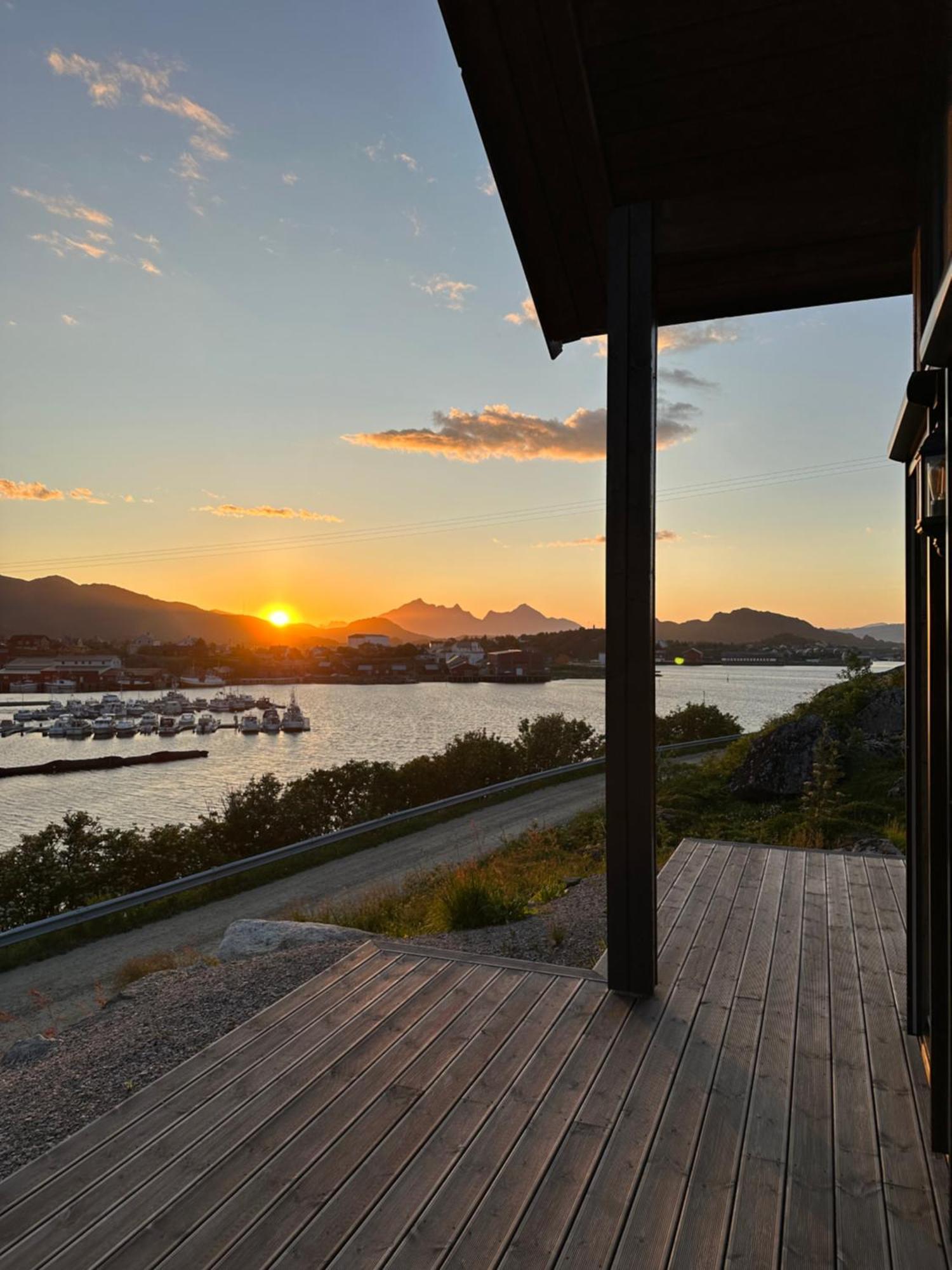 Superior Cabin Ballstad Lofoten エクステリア 写真