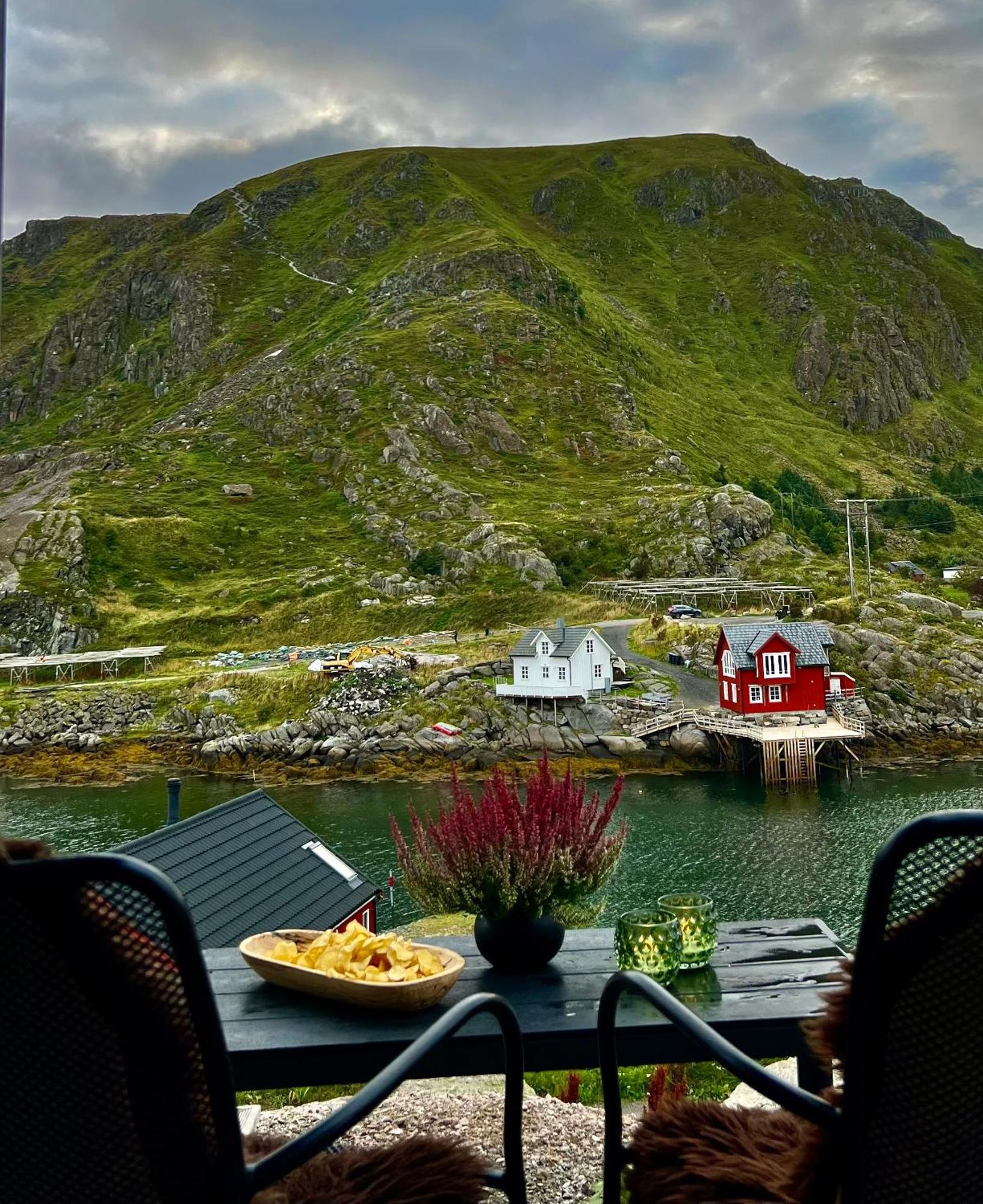 Superior Cabin Ballstad Lofoten エクステリア 写真