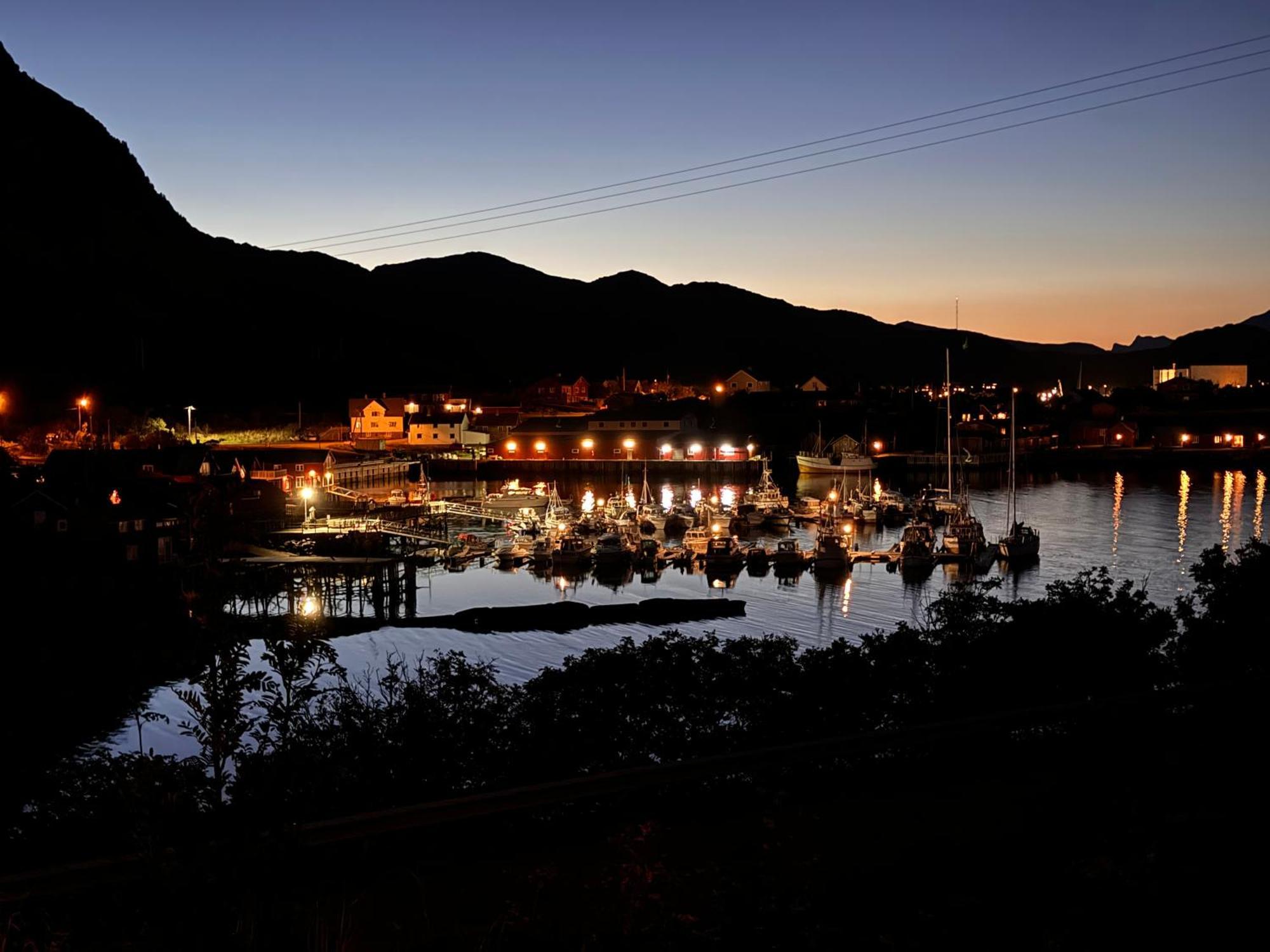 Superior Cabin Ballstad Lofoten エクステリア 写真