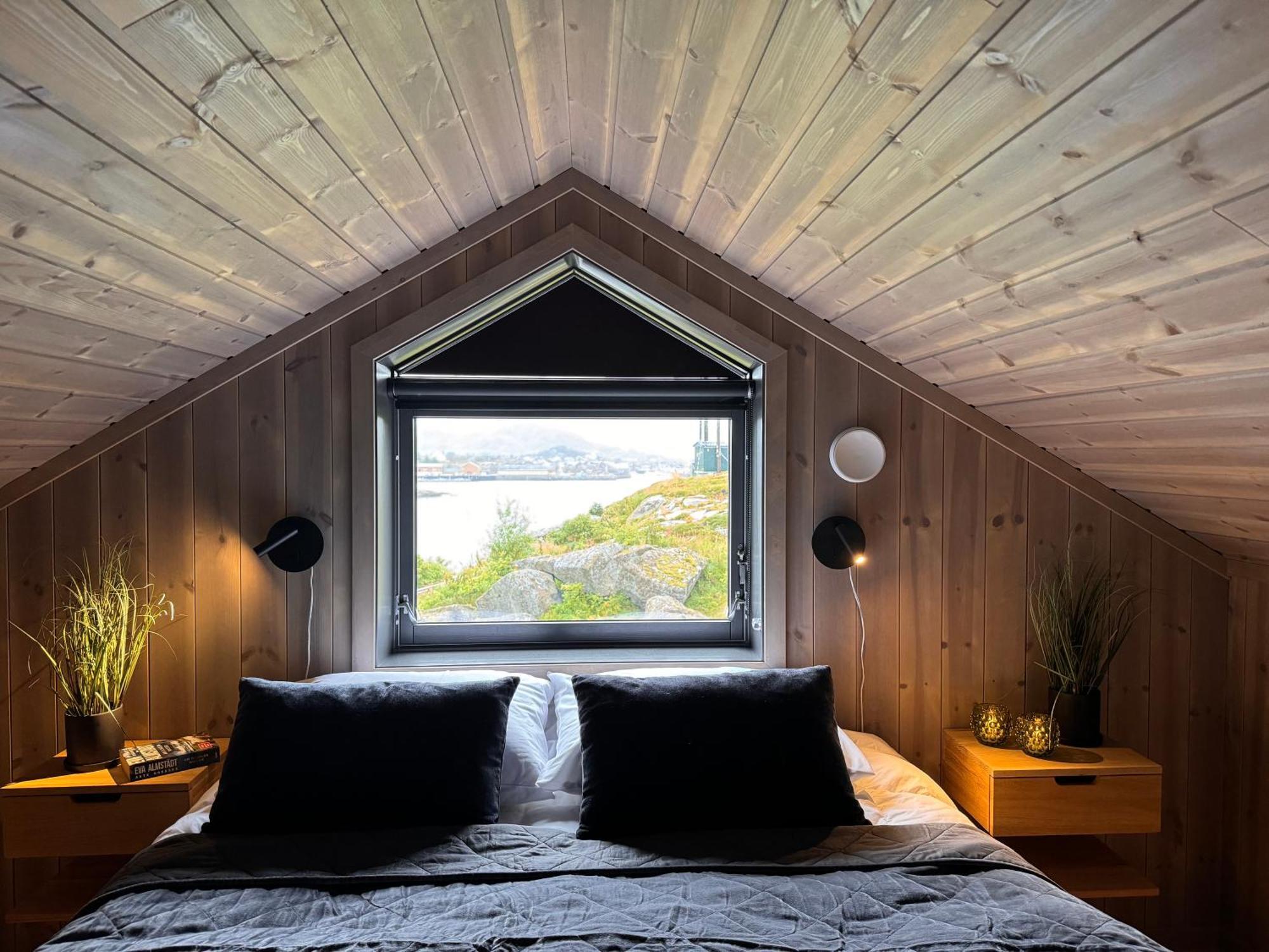 Superior Cabin Ballstad Lofoten エクステリア 写真